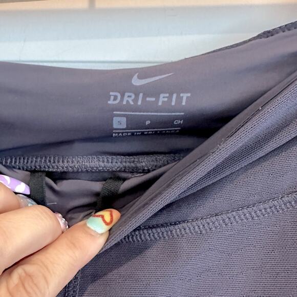 Nike Dri-Fit Perforated Crop Legging Pant Dark Purple - Picture 5 of 7